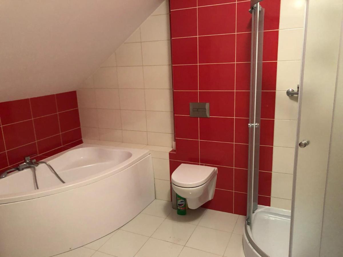 Hgs Home Noclegi Pracownicze Parking , Lazienki Gorzow Wielkopolski Luaran gambar