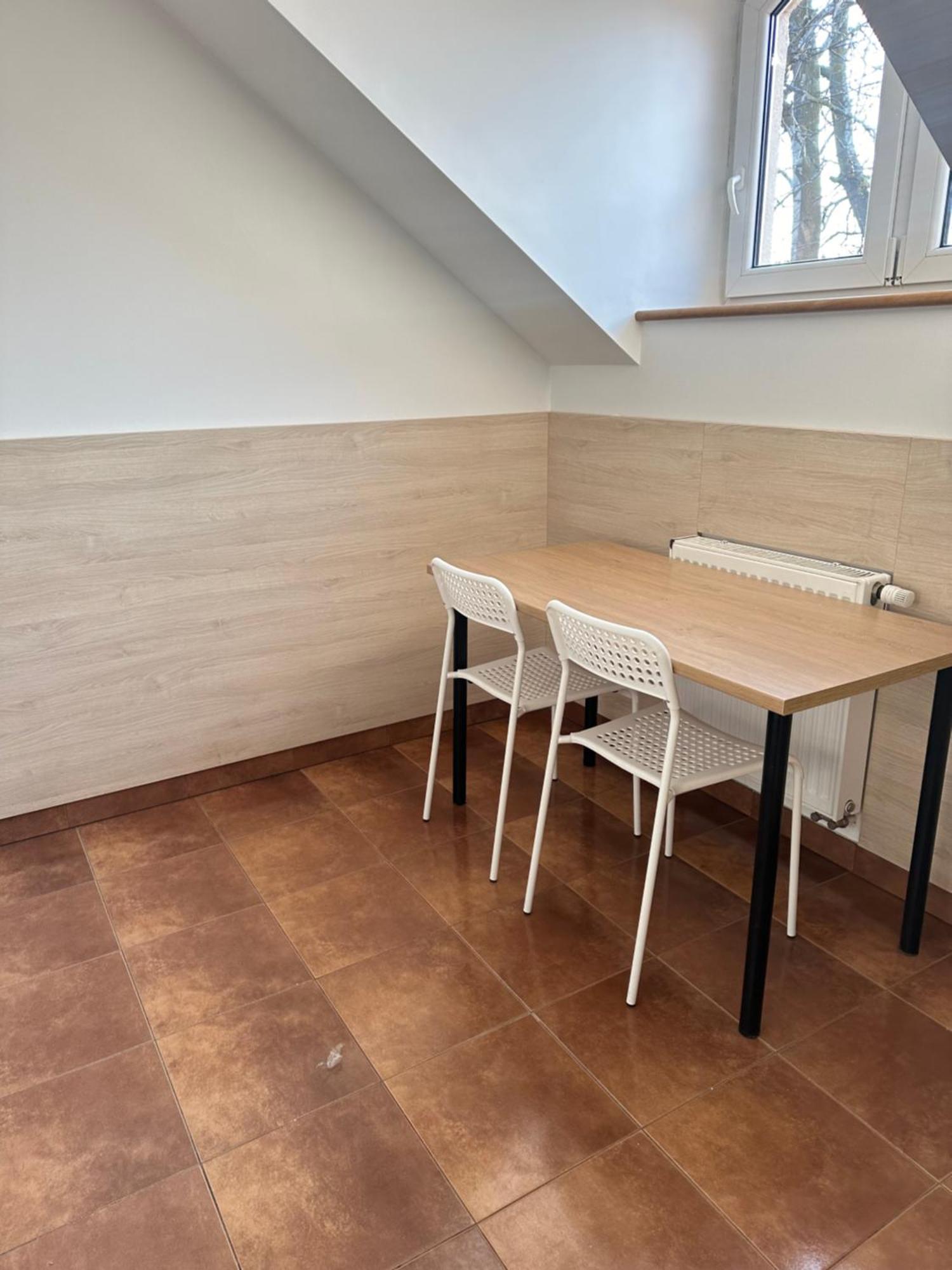 Hgs Home Noclegi Pracownicze Parking , Lazienki Gorzow Wielkopolski Luaran gambar